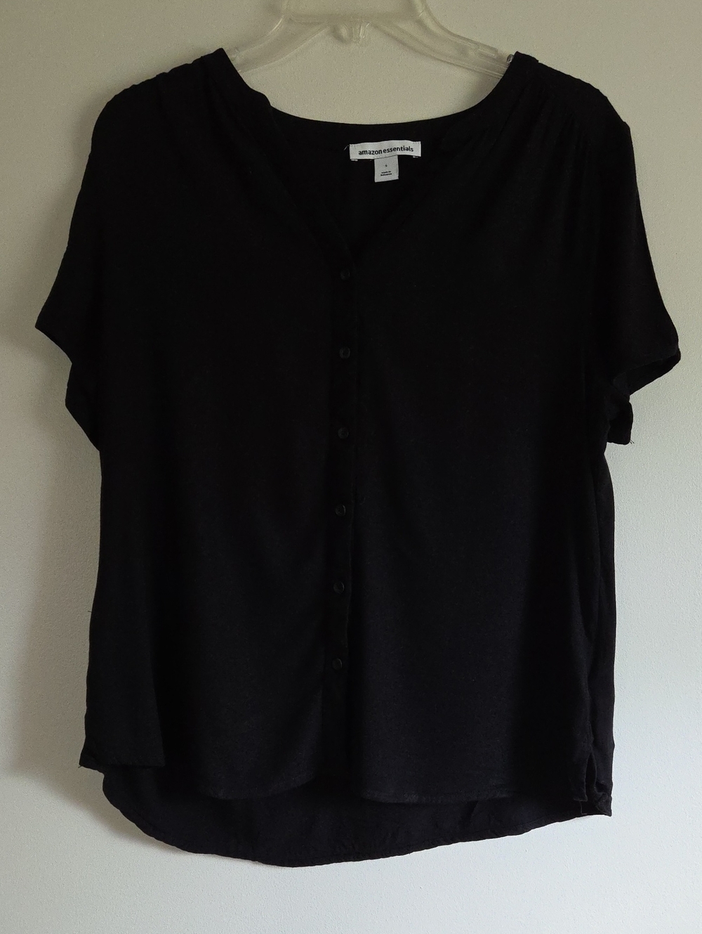 Amazon Essentials Black Short Sleeve Button-Front Blouse